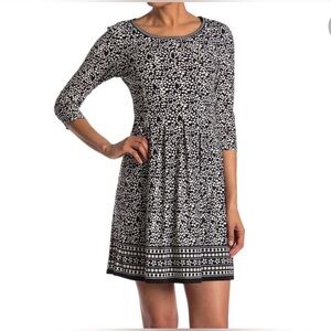 NWT $98 Max Studio Black & White Printed 3/4‎ Sleeve Dress Small Career Stretch